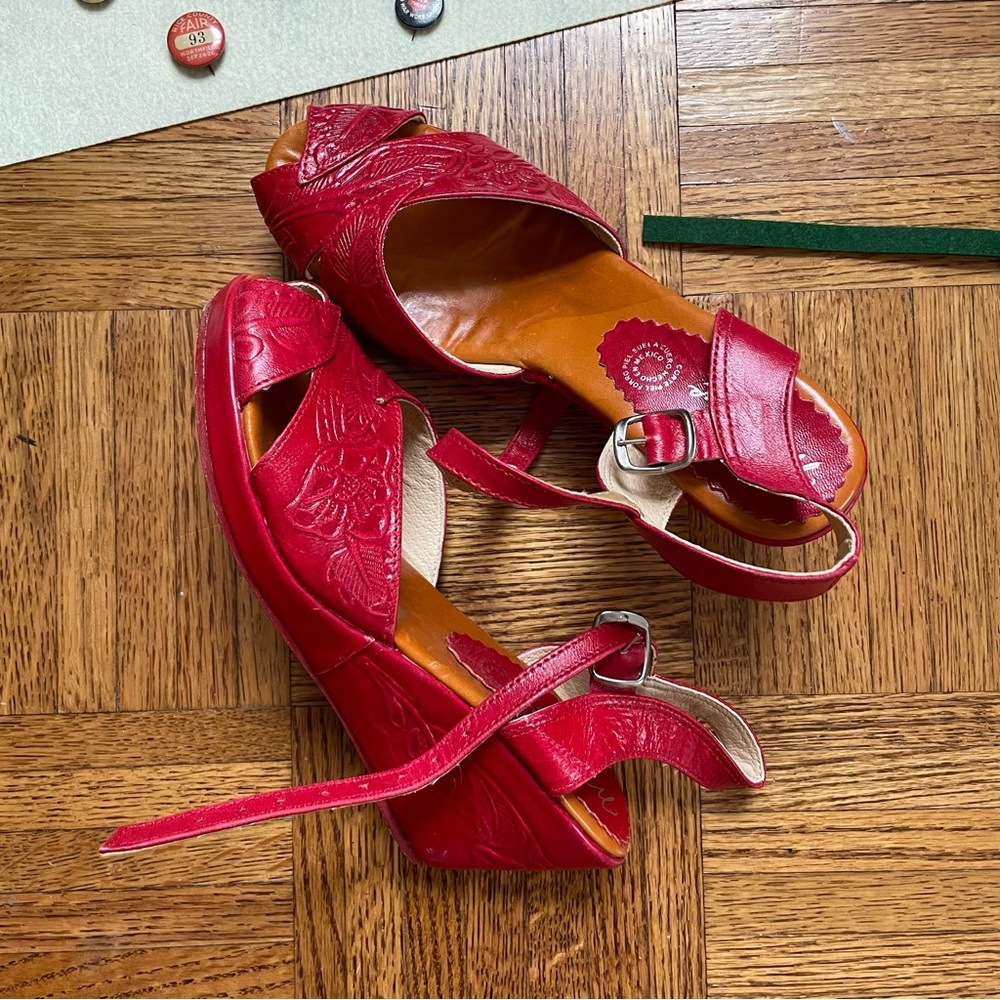 Marlene Tooled Leather Mexican Wedge Sandals Shoes - Red - 7